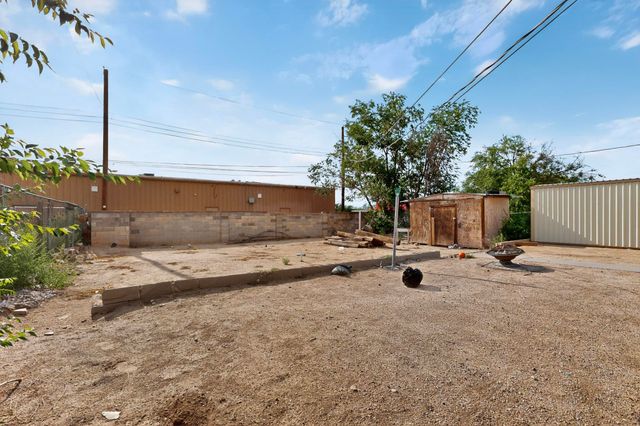 2833 HERMOSA Drive NE, Albuquerque, NM 87110