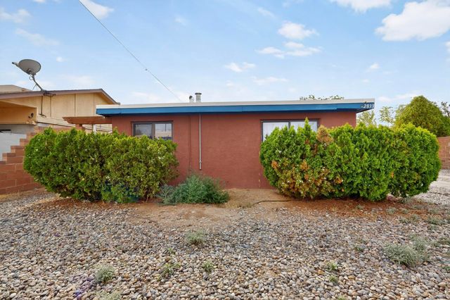 2833 HERMOSA Drive NE, Albuquerque, NM 87110