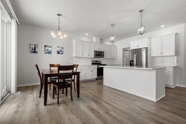 4128 Enclave Way, Kalamazoo, MI 49006