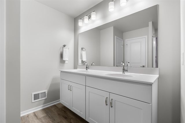 4128 Enclave Way, Kalamazoo, MI 49006