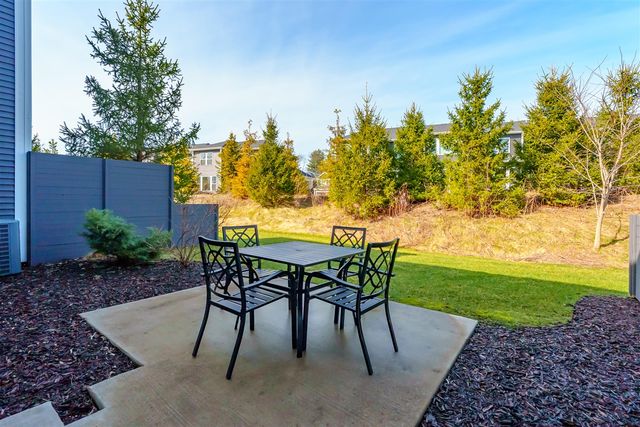 4128 Enclave Way, Kalamazoo, MI 49006