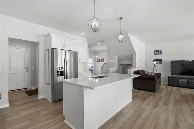 4128 Enclave Way, Kalamazoo, MI 49006