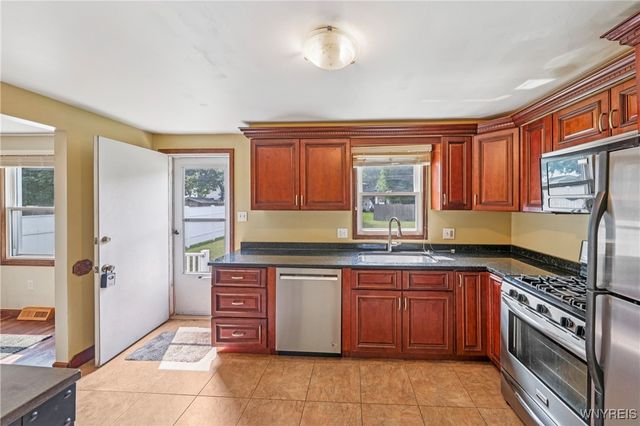 171 Berehaven Drive, Amherst, NY 14228