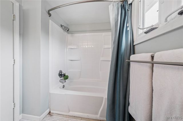 171 Berehaven Drive, Amherst, NY 14228