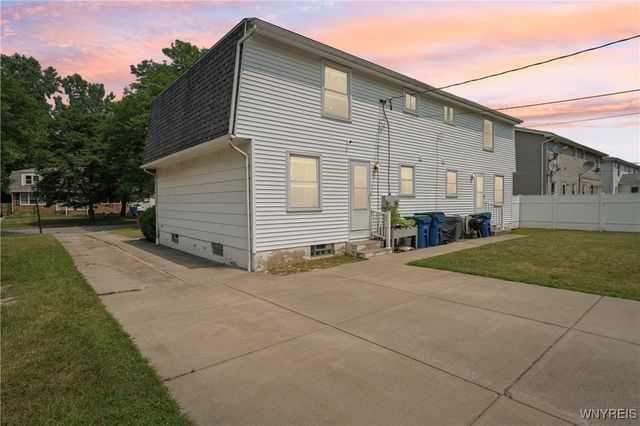 171 Berehaven Drive, Amherst, NY 14228