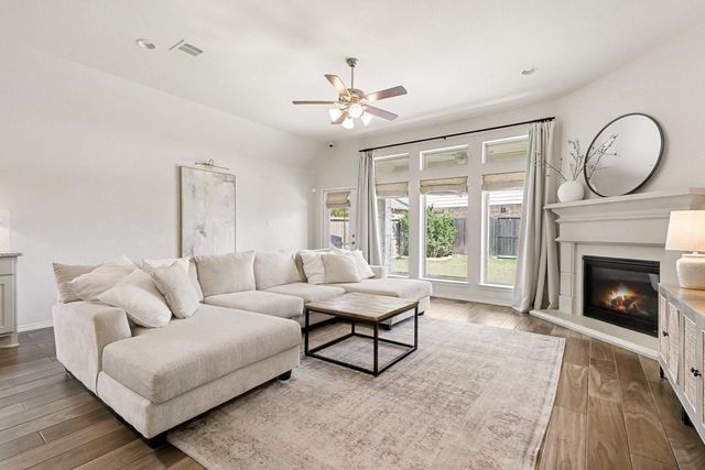 2535 Lilac Point Lane, Brookshire, TX 77423