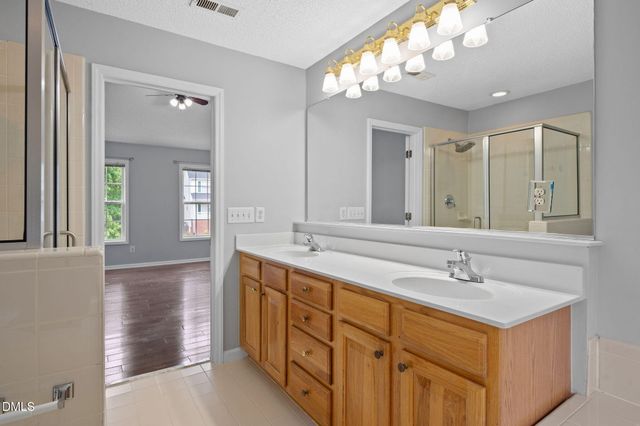 105 New Parkside Drive, Chapel Hill, NC 27516