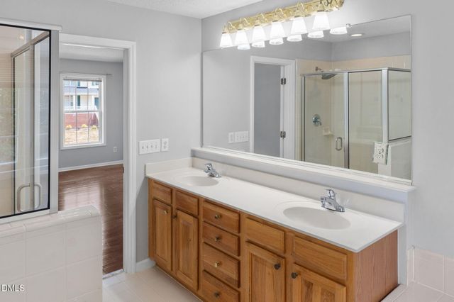 105 New Parkside Drive, Chapel Hill, NC 27516