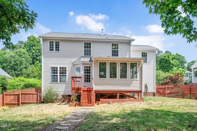 105 New Parkside Drive, Chapel Hill, NC 27516