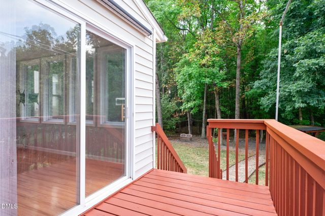 105 New Parkside Drive, Chapel Hill, NC 27516