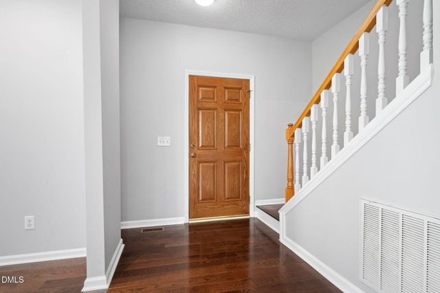 105 New Parkside Drive, Chapel Hill, NC 27516