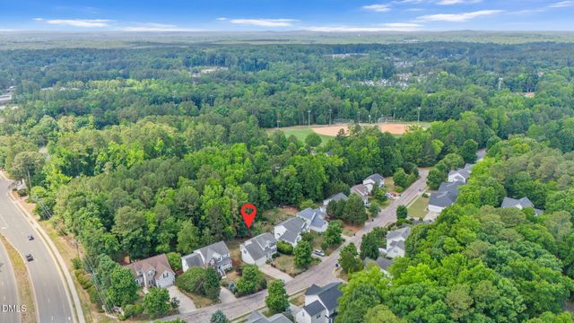 105 New Parkside Drive, Chapel Hill, NC 27516