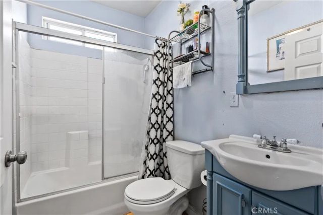 8766 Dalton Avenue, Los Angeles, CA 90047