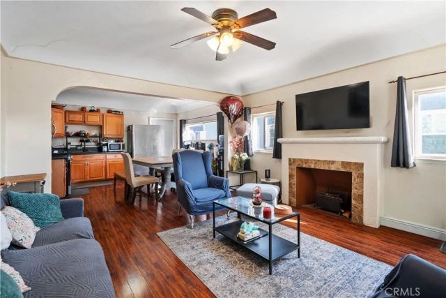 8766 Dalton Avenue, Los Angeles, CA 90047