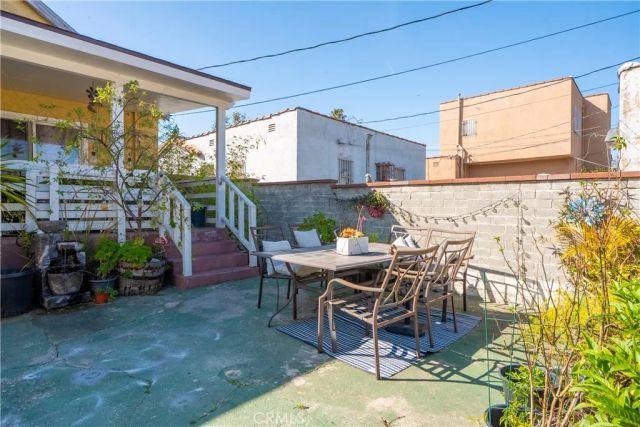 8766 Dalton Avenue, Los Angeles, CA 90047