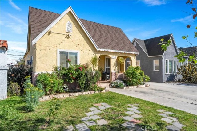 8766 Dalton Avenue, Los Angeles, CA 90047