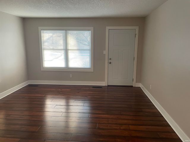 2409 N Janney Avenue, Muncie, IN 47304