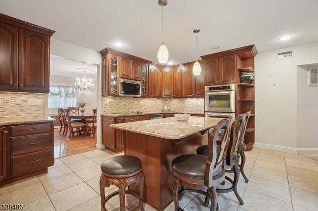 12 Edgewood Rd, Edison Twp., NJ 08820