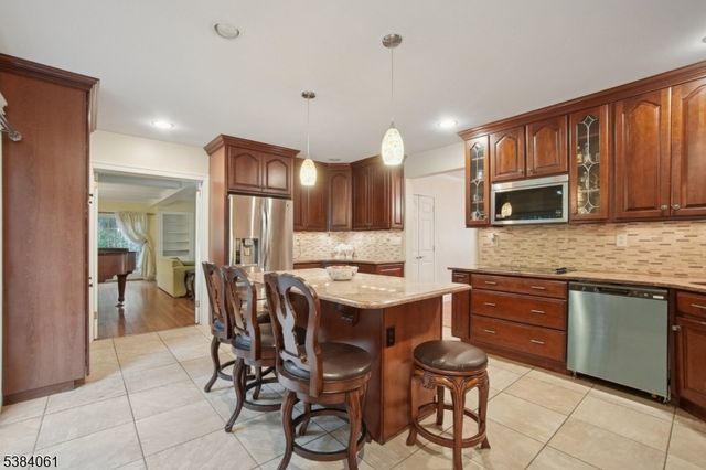 12 Edgewood Rd, Edison Twp., NJ 08820