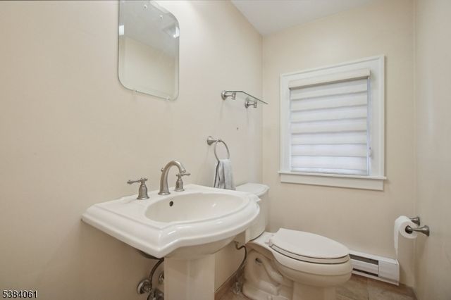 12 Edgewood Rd, Edison Twp., NJ 08820