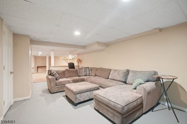 12 Edgewood Rd, Edison Twp., NJ 08820