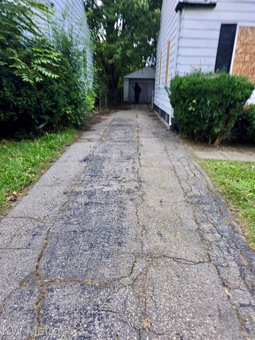 16411 Liberal Street, Detroit, MI 48205