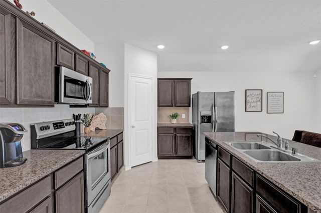 1111 Meadow Side Drive, Princeton, TX 75407