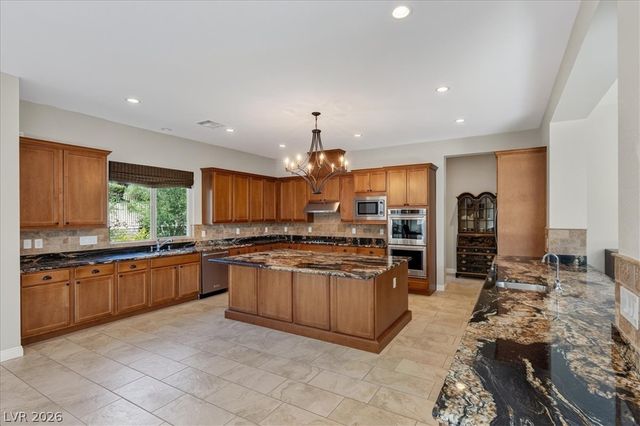 11944 Dolcemente Lane, Las Vegas, NV 89138