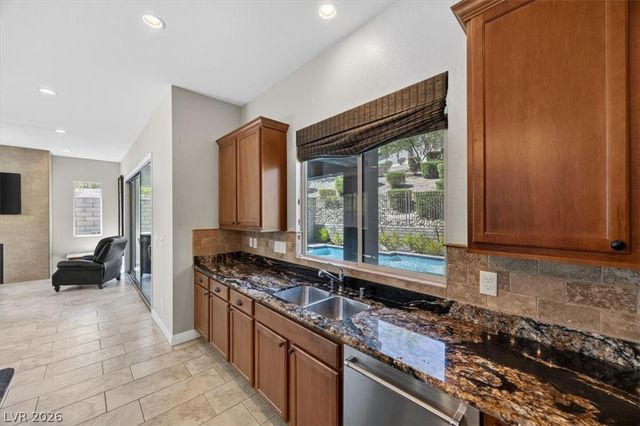 11944 Dolcemente Lane, Las Vegas, NV 89138