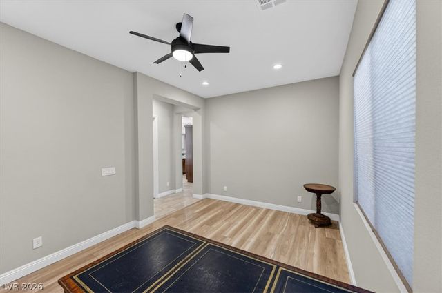 11944 Dolcemente Lane, Las Vegas, NV 89138