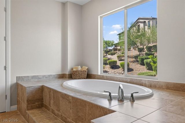 11944 Dolcemente Lane, Las Vegas, NV 89138