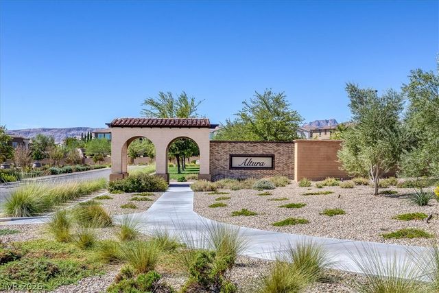 11944 Dolcemente Lane, Las Vegas, NV 89138