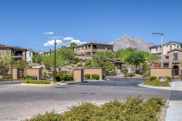 11944 Dolcemente Lane, Las Vegas, NV 89138