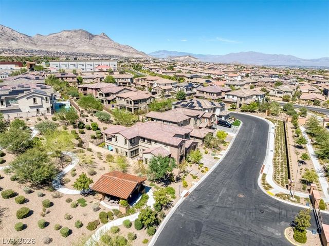 11944 Dolcemente Lane, Las Vegas, NV 89138