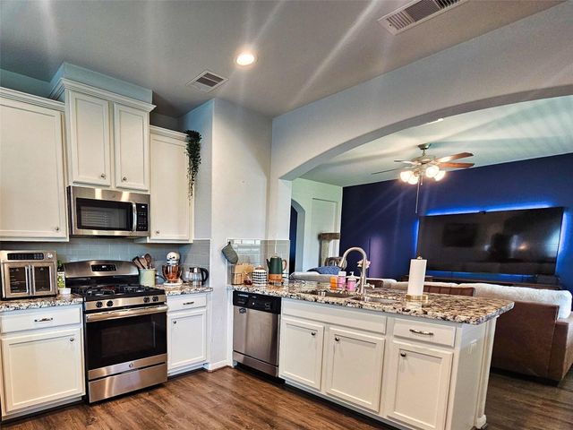 2711 Painted Sunrise Trail, Houston, TX 77045