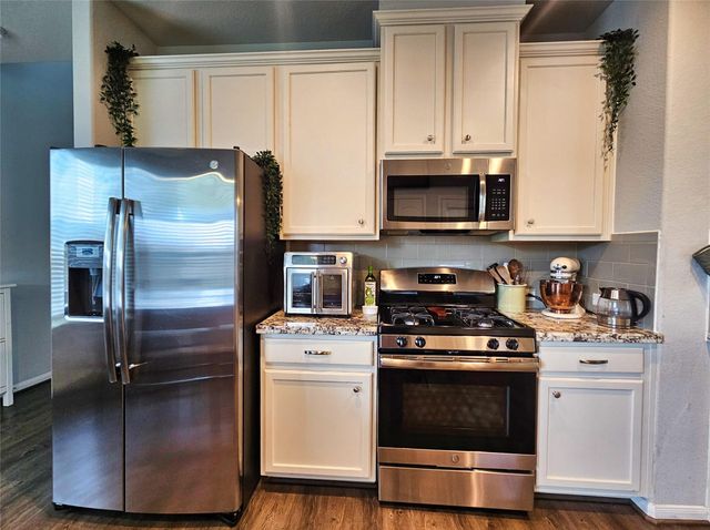 2711 Painted Sunrise Trail, Houston, TX 77045