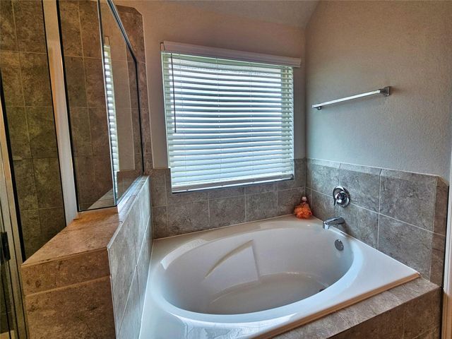 2711 Painted Sunrise Trail, Houston, TX 77045