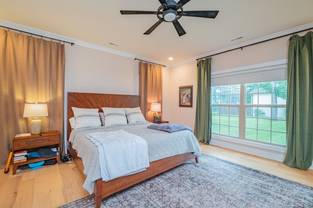 30 Pinehurst Dr, Manchester, TN 37355