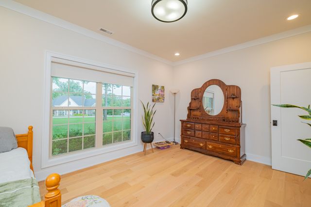 30 Pinehurst Dr, Manchester, TN 37355