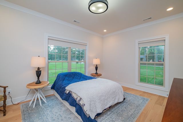 30 Pinehurst Dr, Manchester, TN 37355