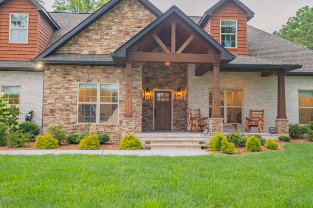 30 Pinehurst Dr, Manchester, TN 37355