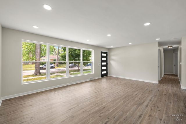 9513 Lowell Avenue, Skokie, IL 60076