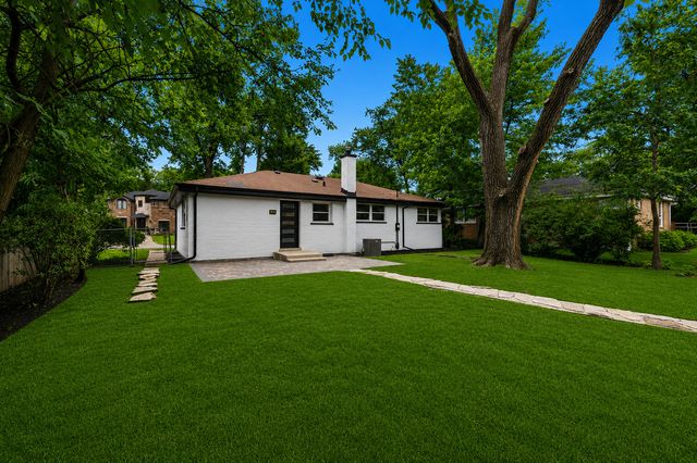 9513 Lowell Avenue, Skokie, IL 60076