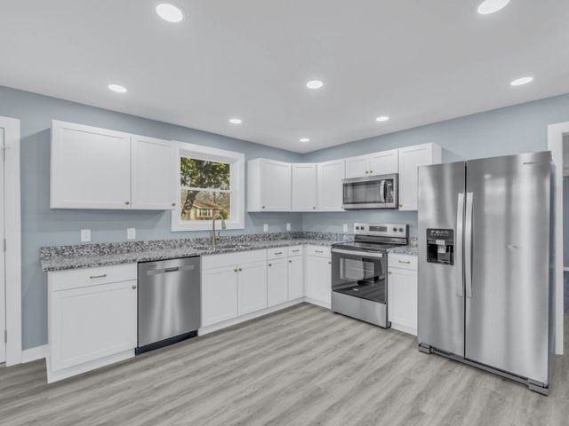 118 Forest Hills Dr, Clarksville, TN 37040