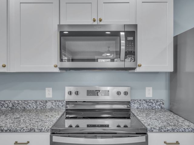 118 Forest Hills Dr, Clarksville, TN 37040