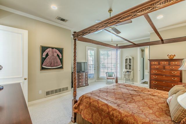 757 Village Green Drive, Desoto, TX 75115