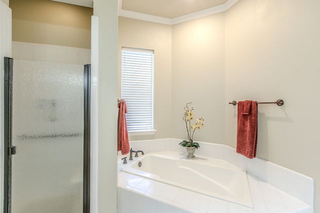757 Village Green Drive, Desoto, TX 75115
