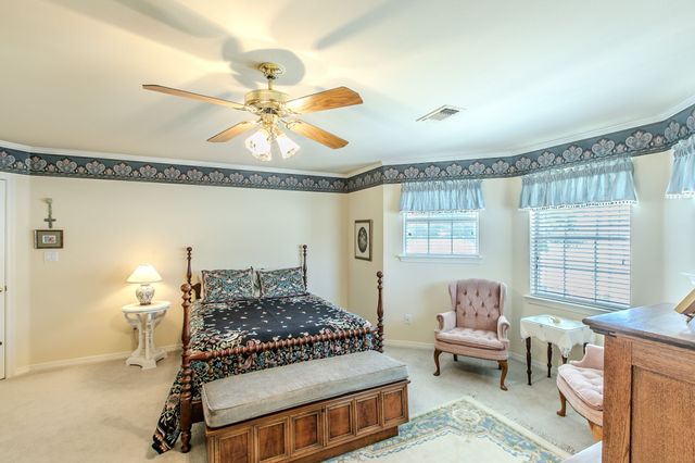 757 Village Green Drive, Desoto, TX 75115