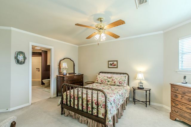 757 Village Green Drive, Desoto, TX 75115