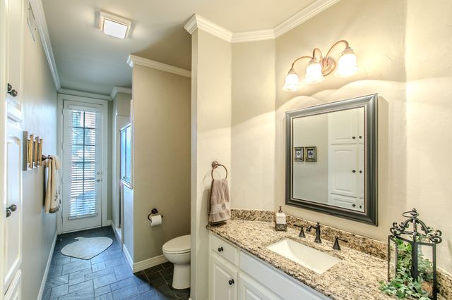 757 Village Green Drive, Desoto, TX 75115
